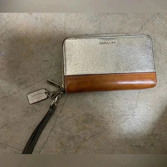 Vintage coach wallet 2012 - Picture 2 of 11